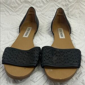 Steve Madden Black D’Orsay Flat Sandals Cutout Strap Casual Womens